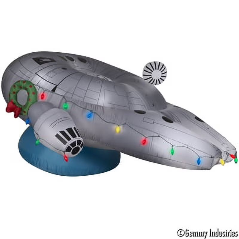 Millennium Falcon with Christmas Light String S72090