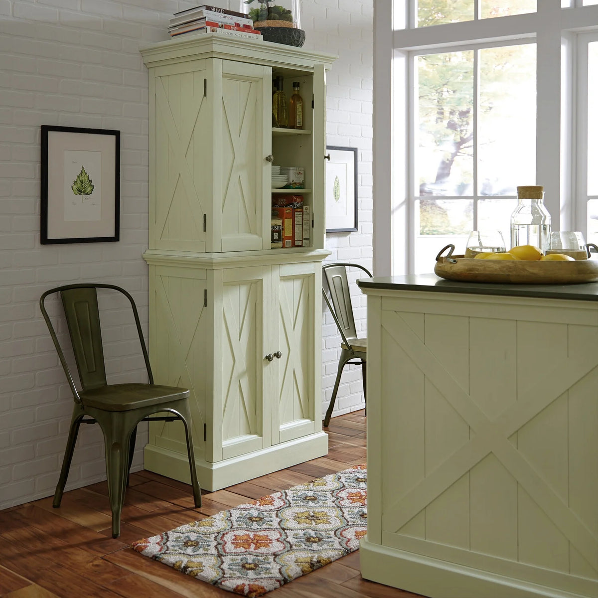 Off White Wood Pantry T664