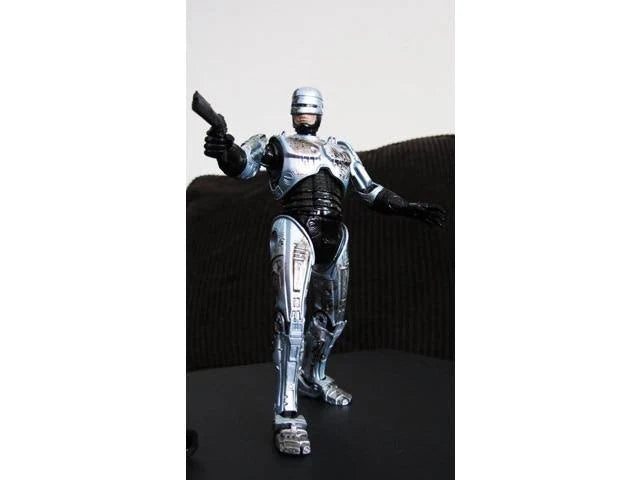 7 inch Battle Damaged Action Figure O7089