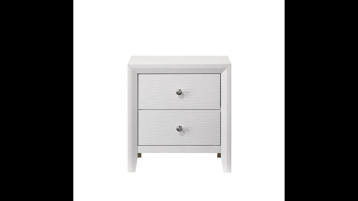White Full Size Wood Panel Bed Set Y15262