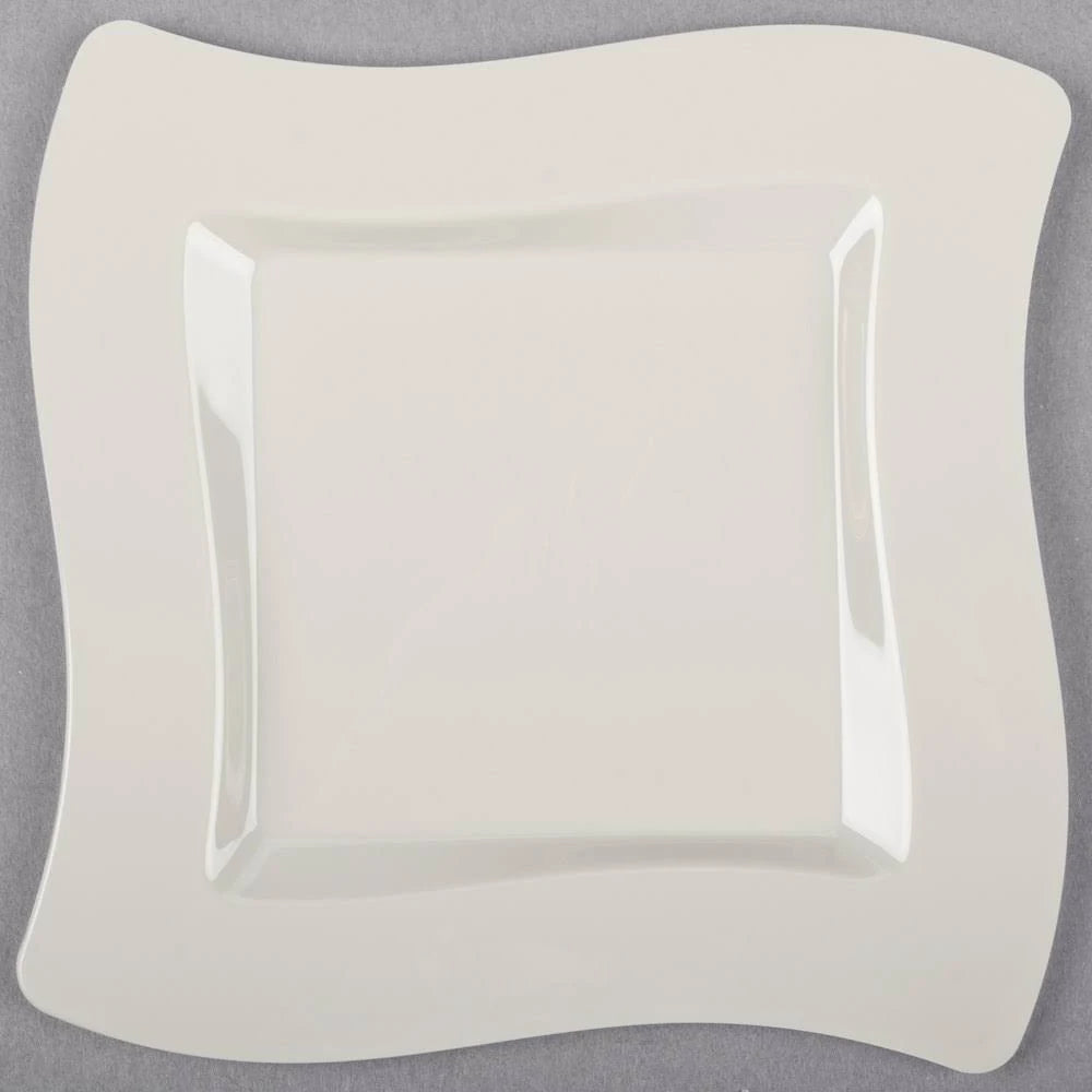 6.5x22 Disposable Plastic Dessert Plates G329203