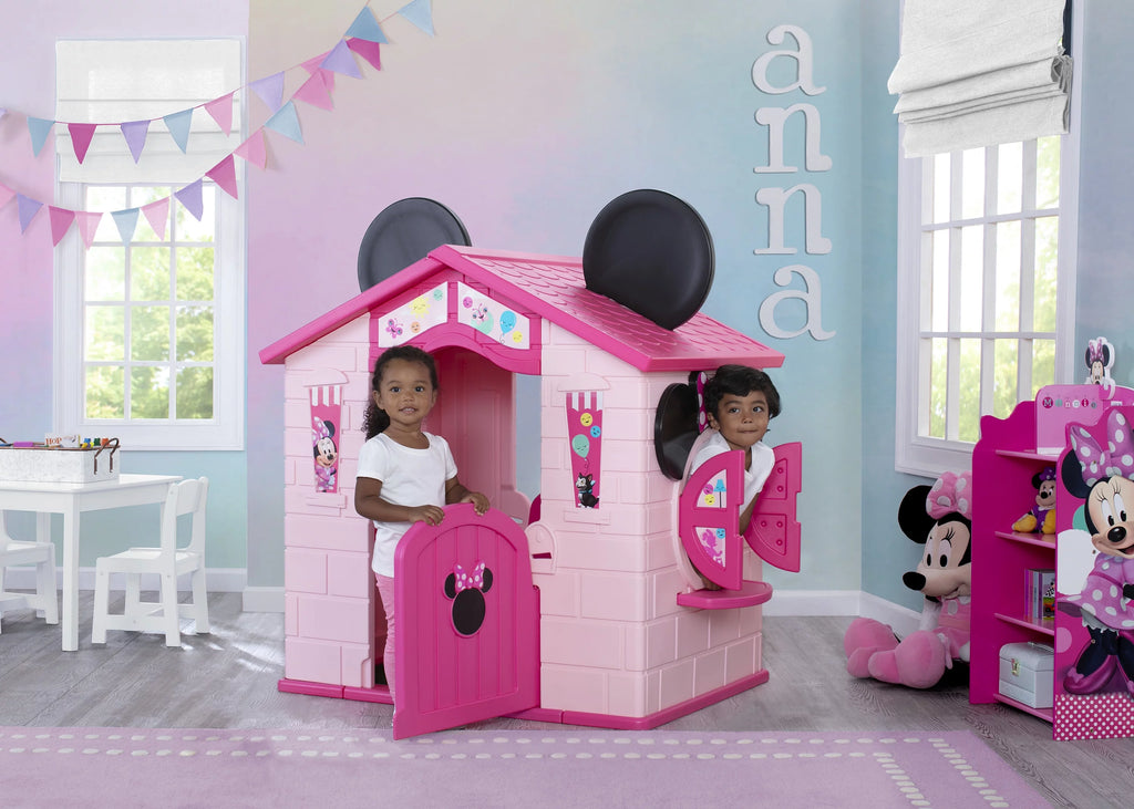 Plastic Indoor Outdoor Playhouse F141