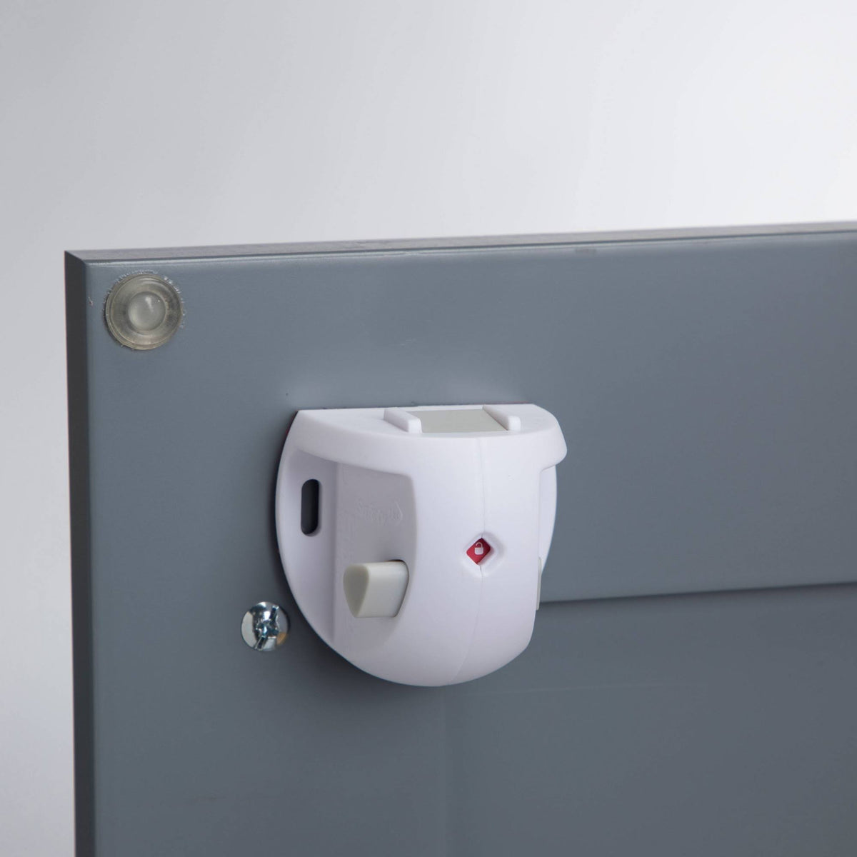 16 Locks and 4 Keys White Magnetic Lock System K561