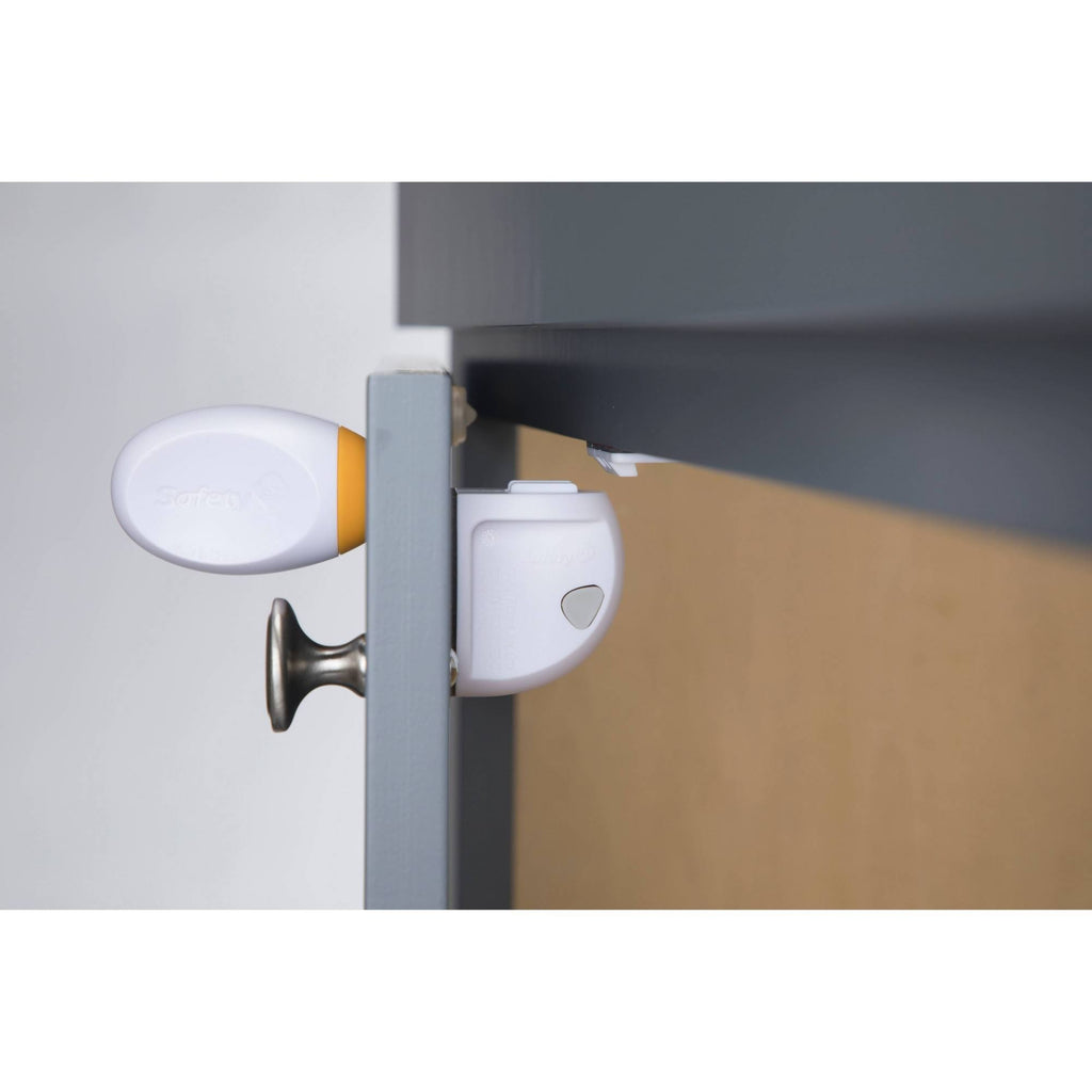 16 Locks and 4 Keys White Magnetic Lock System K561
