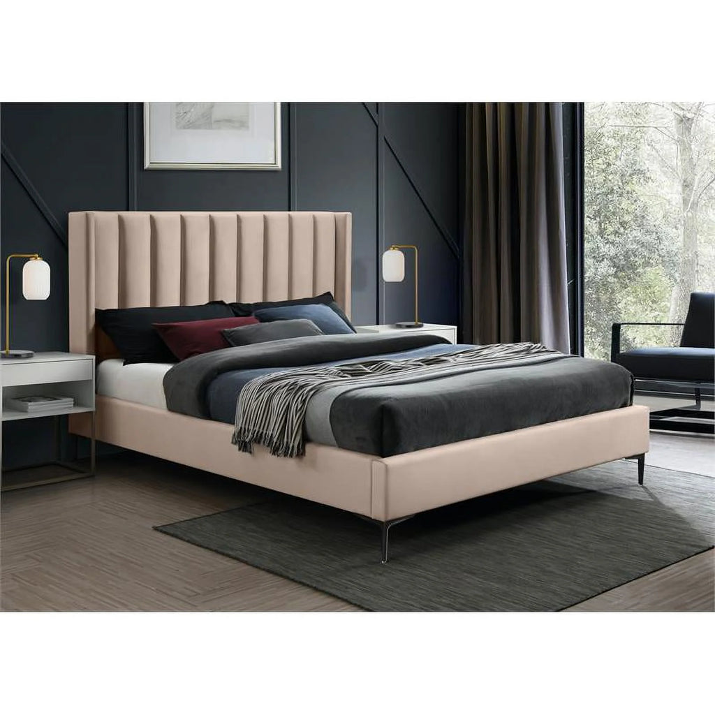 Pink Velvet King Bed Y739620